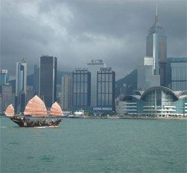 Victoria Harbour from Tsim Sha Tsui - View on Hong Kong Island - Book your hotel pick up online